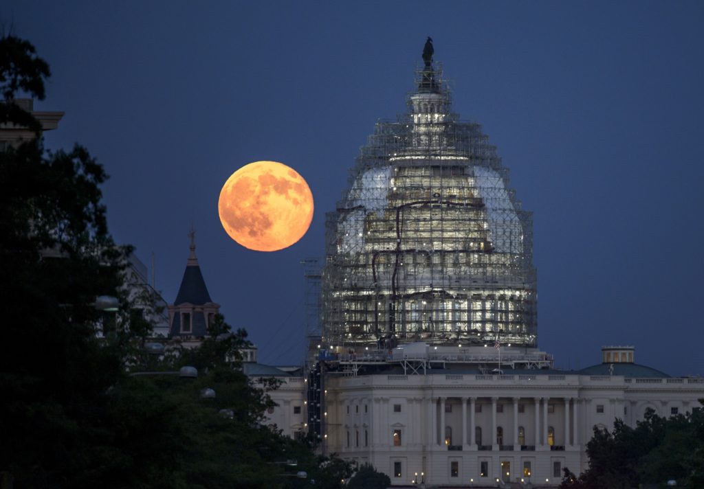 Supermoon eclipse How to watch this rare phenomenon How It Works