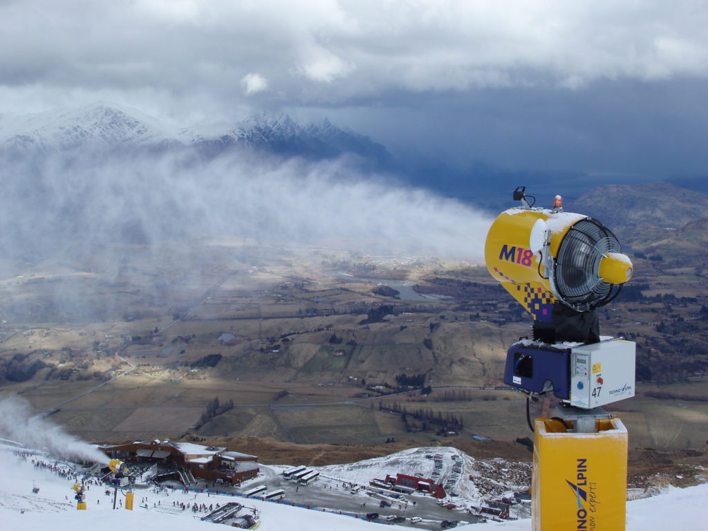 How do snow machines work? How It Works